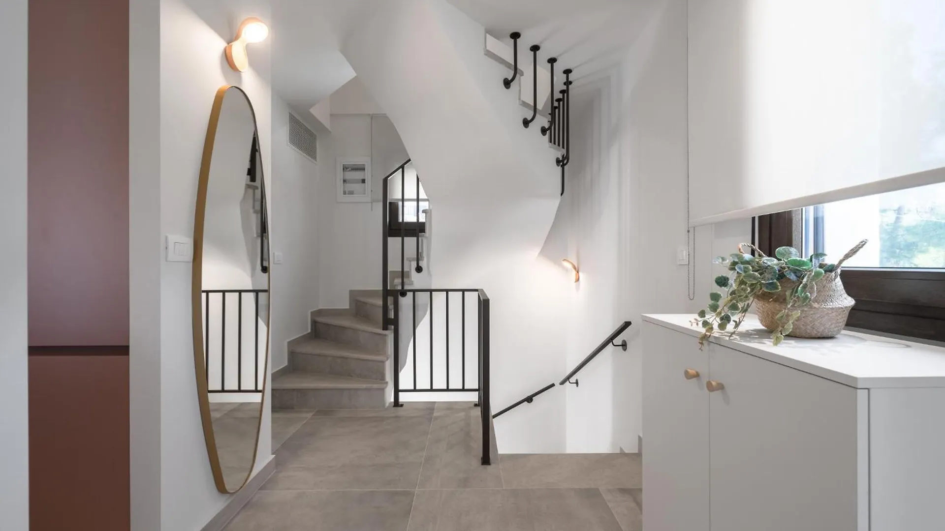 Blue Whisper Luxury Living Suites Nea Roda Grecia