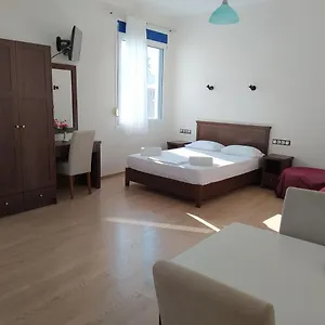  Apartment Sea Front Old Town Griechenland