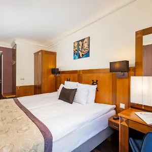 Carlton Buda Castle Otel Budapeşte